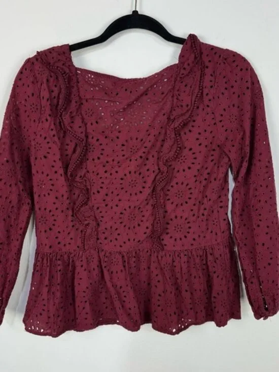 Madewell Red Burgundy Laser Cut Eyelet Peplum Button Down top Blouse Boho Office - Picture 2 of 5